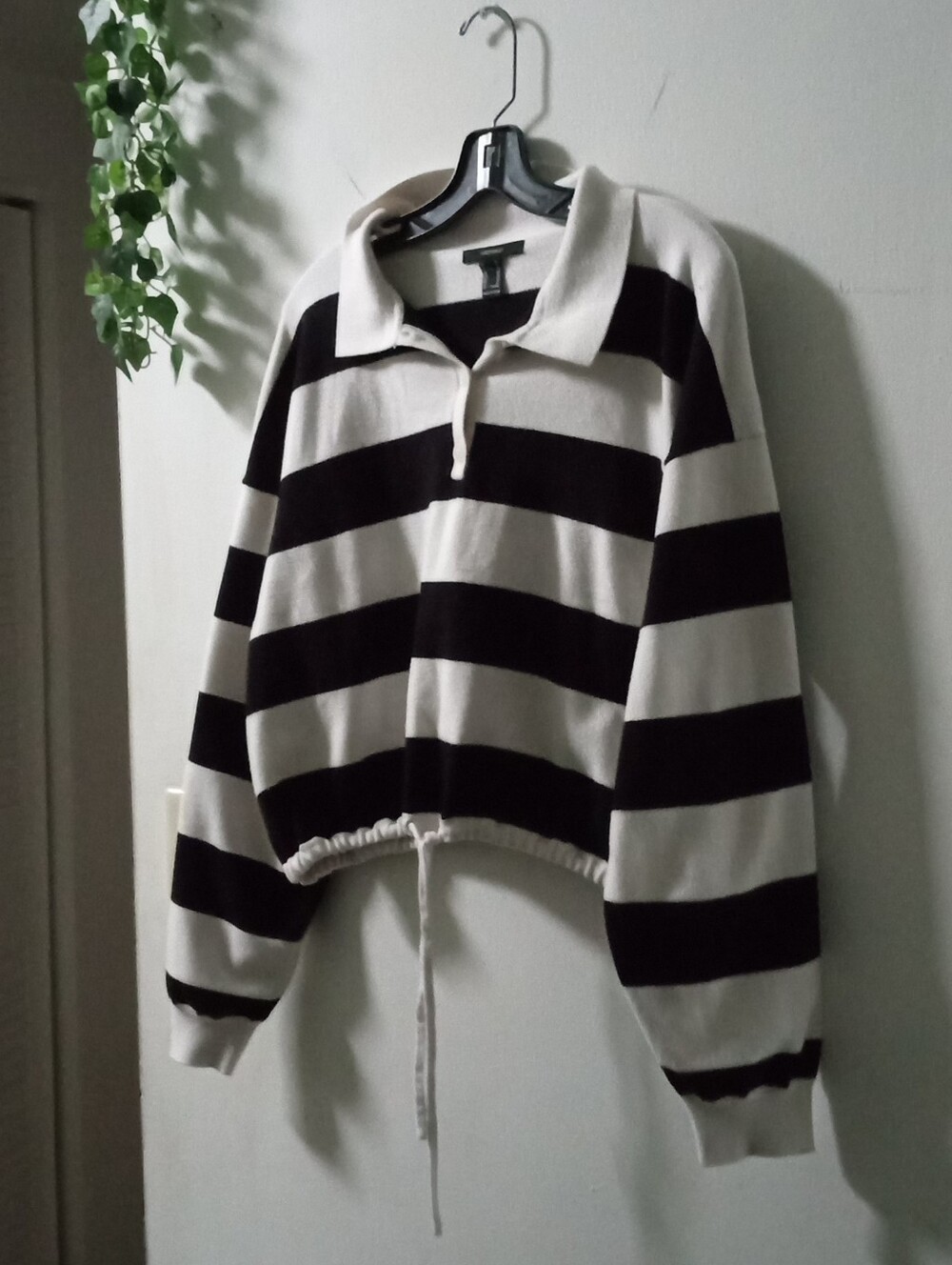 Forever 21 Straight Crop Sweater Size XL
